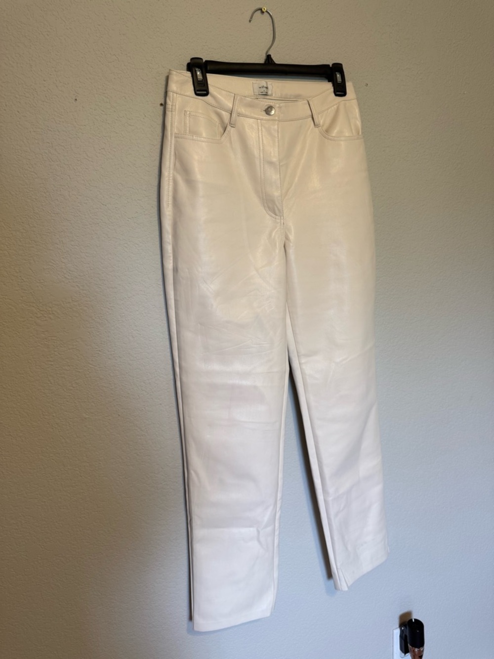 ARITZIA | Wilfred Melina Faux Leather Cream High-Waist Straight Leg Pants - 6